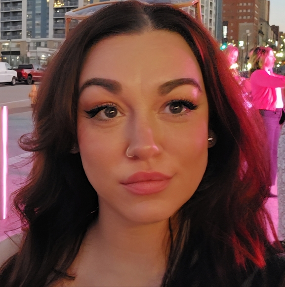 Meet your Posher, Arissa - Picture 3 of 6